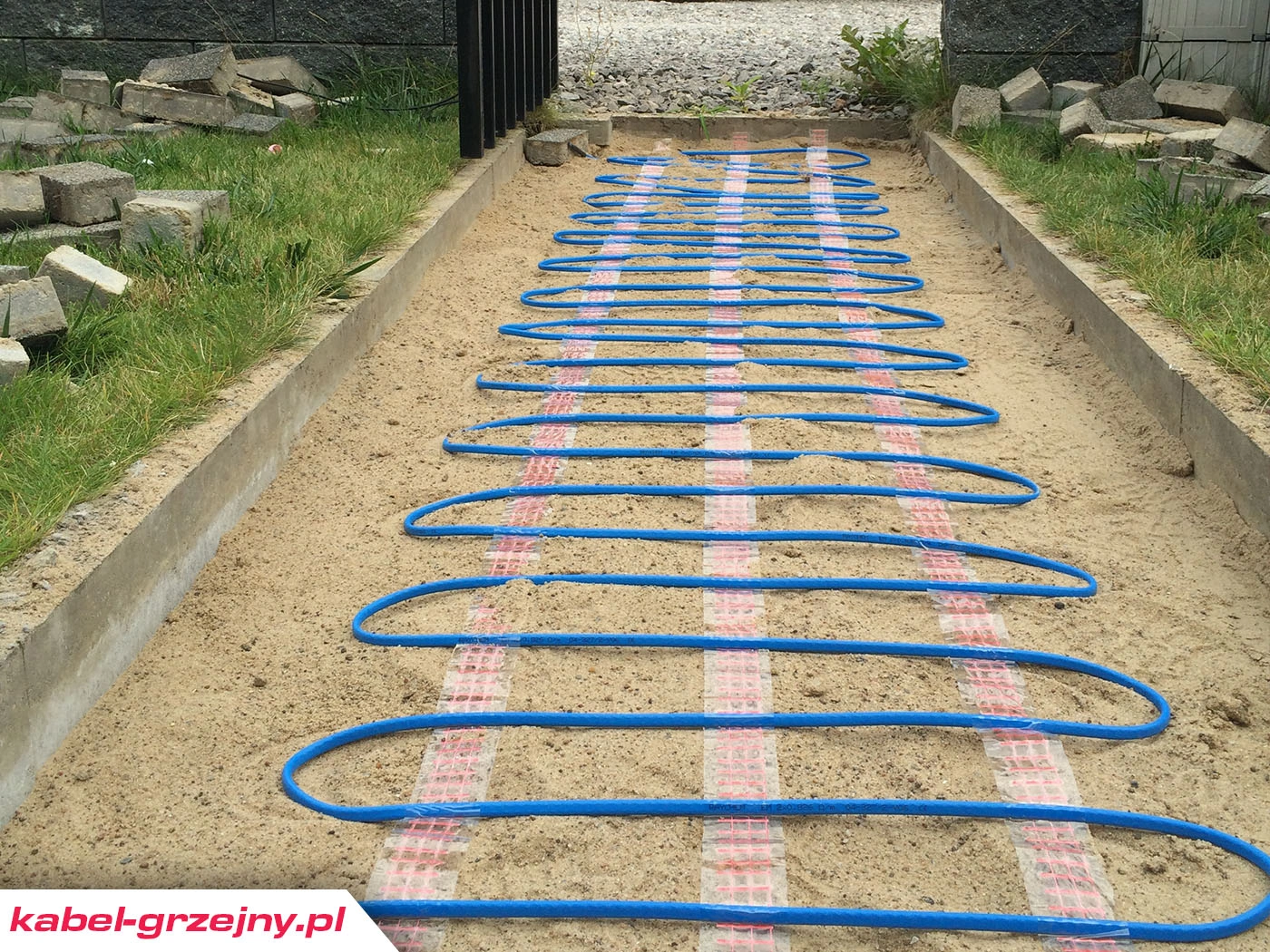 Mata grzejna przeciwoblodzeniowa