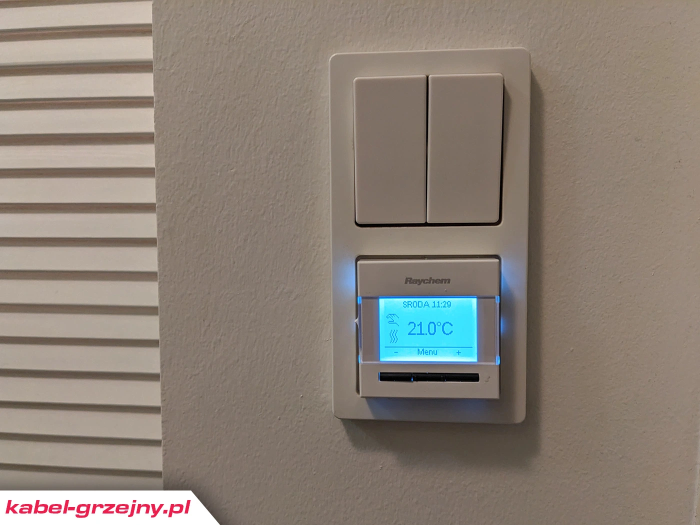 Termostat na ścianie jako oddzielny element czy w systemie ramowym?