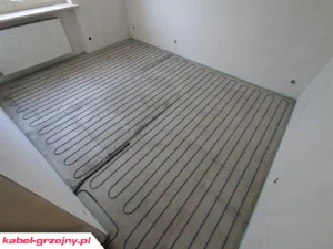 Elektryczne ogrzewanie podłogowe w sypialni