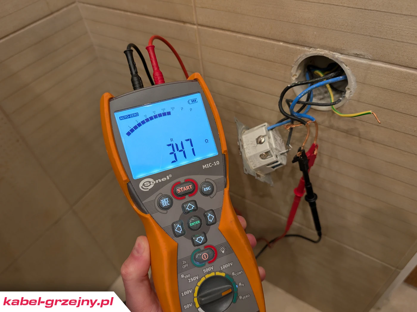 Czy ogrzewanie podłogowe elektryczne pod płytkami jest bezpieczne?