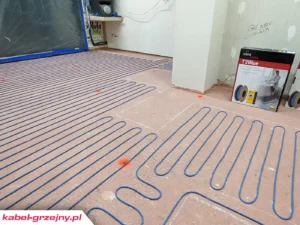 Ogrzewanie podłogowe elektryczne z HEMS i fotowoltaiką