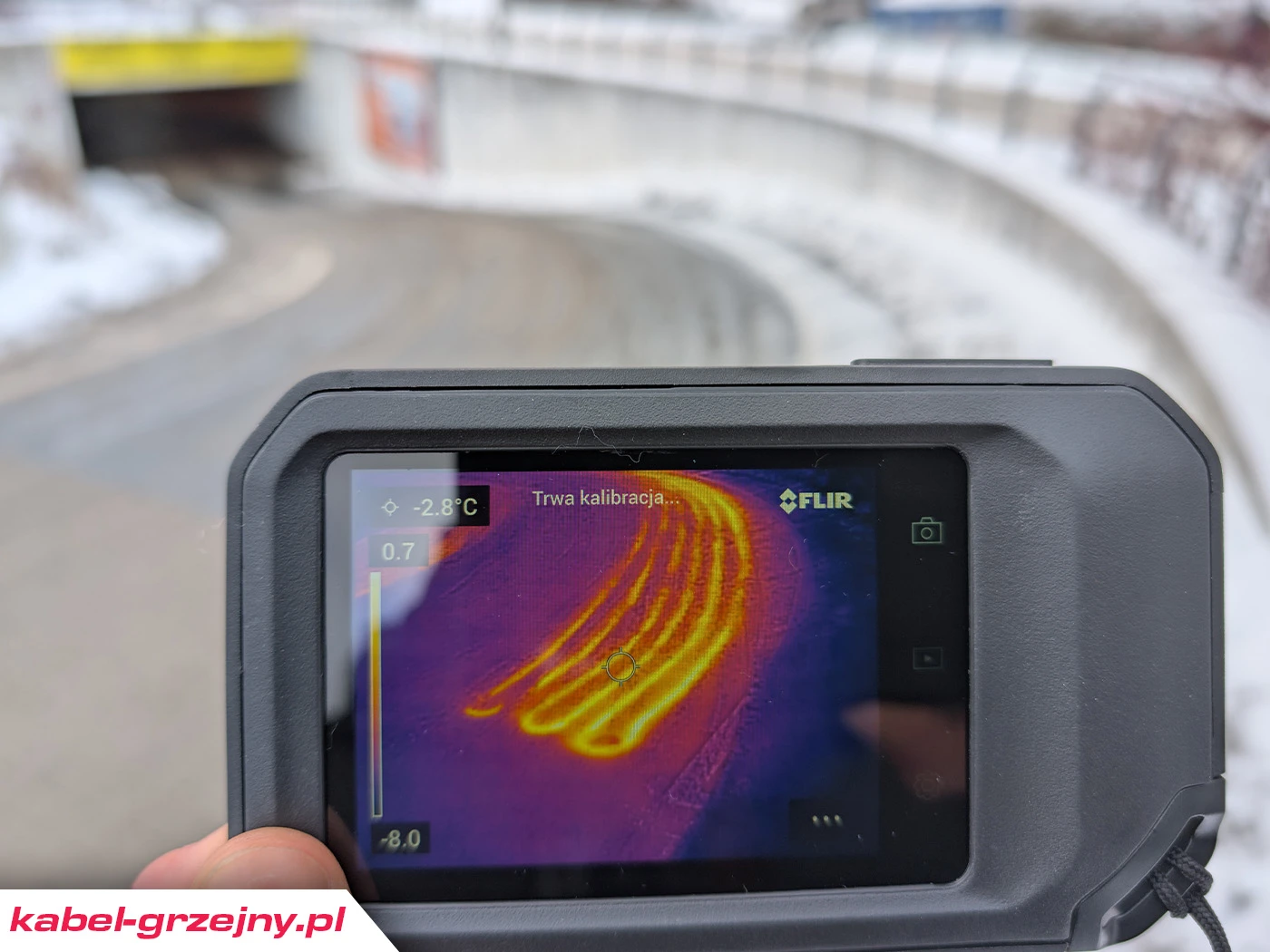 Badanie termowizyjne ogrzewanej rampy