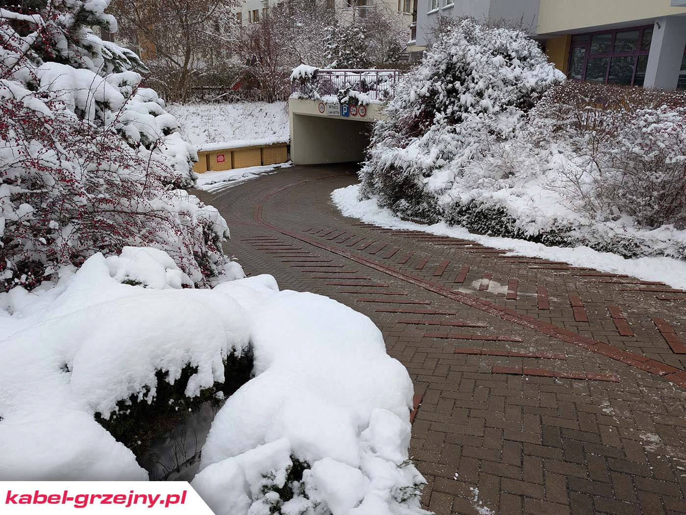 Czy ogrzewanie podjazdu działa przy dodatnich temperaturach?